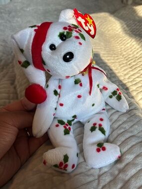 Vintage Ty Beanie Baby 1998 Holiday Teddy Bear Christmas Holly Nightcap MWMT